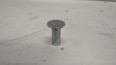 Заклепка D24-0101  L9 12/6*15mm (алюминий) 1 шт. 6,3 * 16,3 * 145